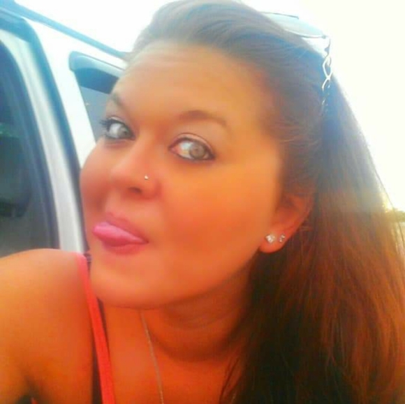 Meet your Posher, Nikki - Picture 4 of 8